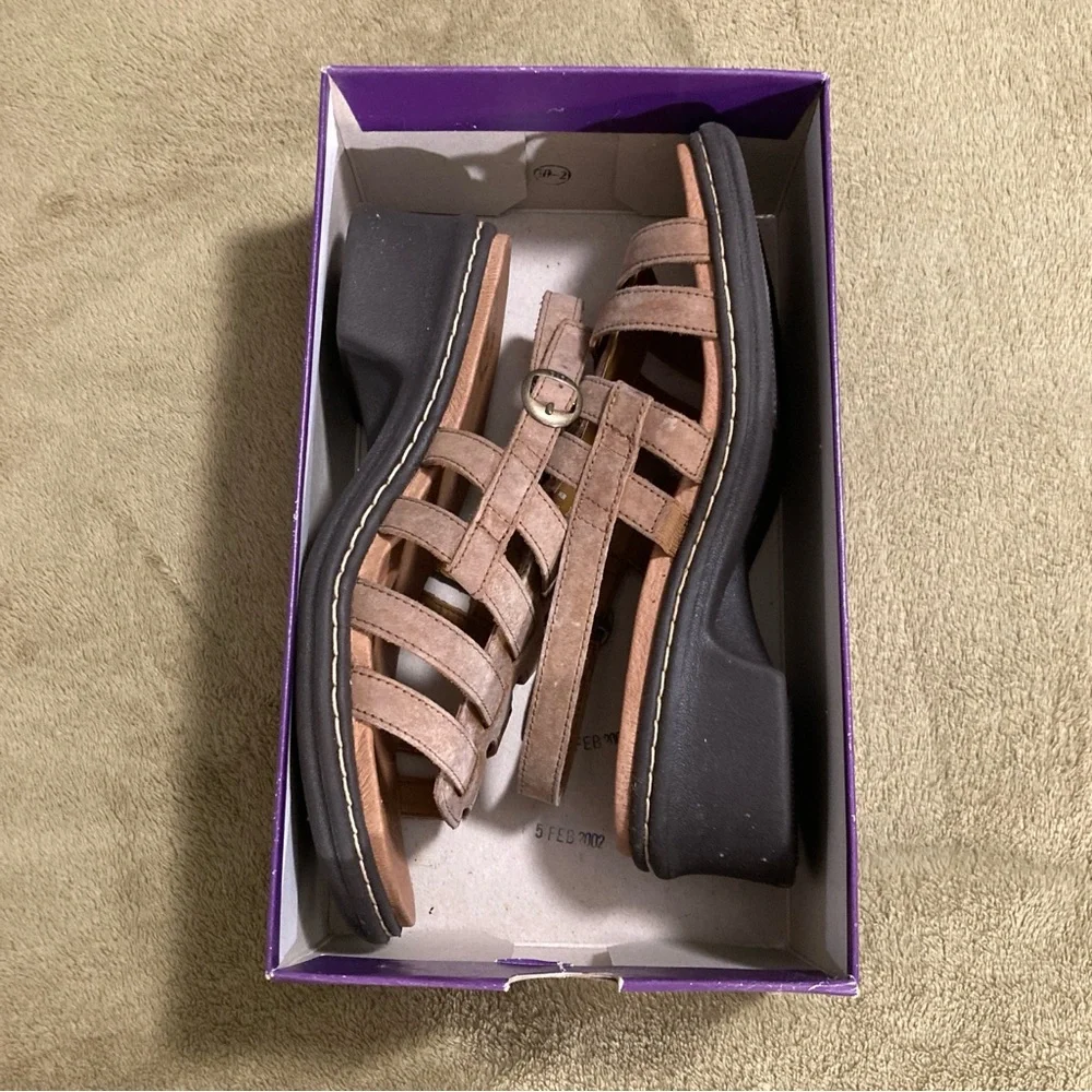 NIB Vintage Hush Puppies Leap Leather Sandals 8W